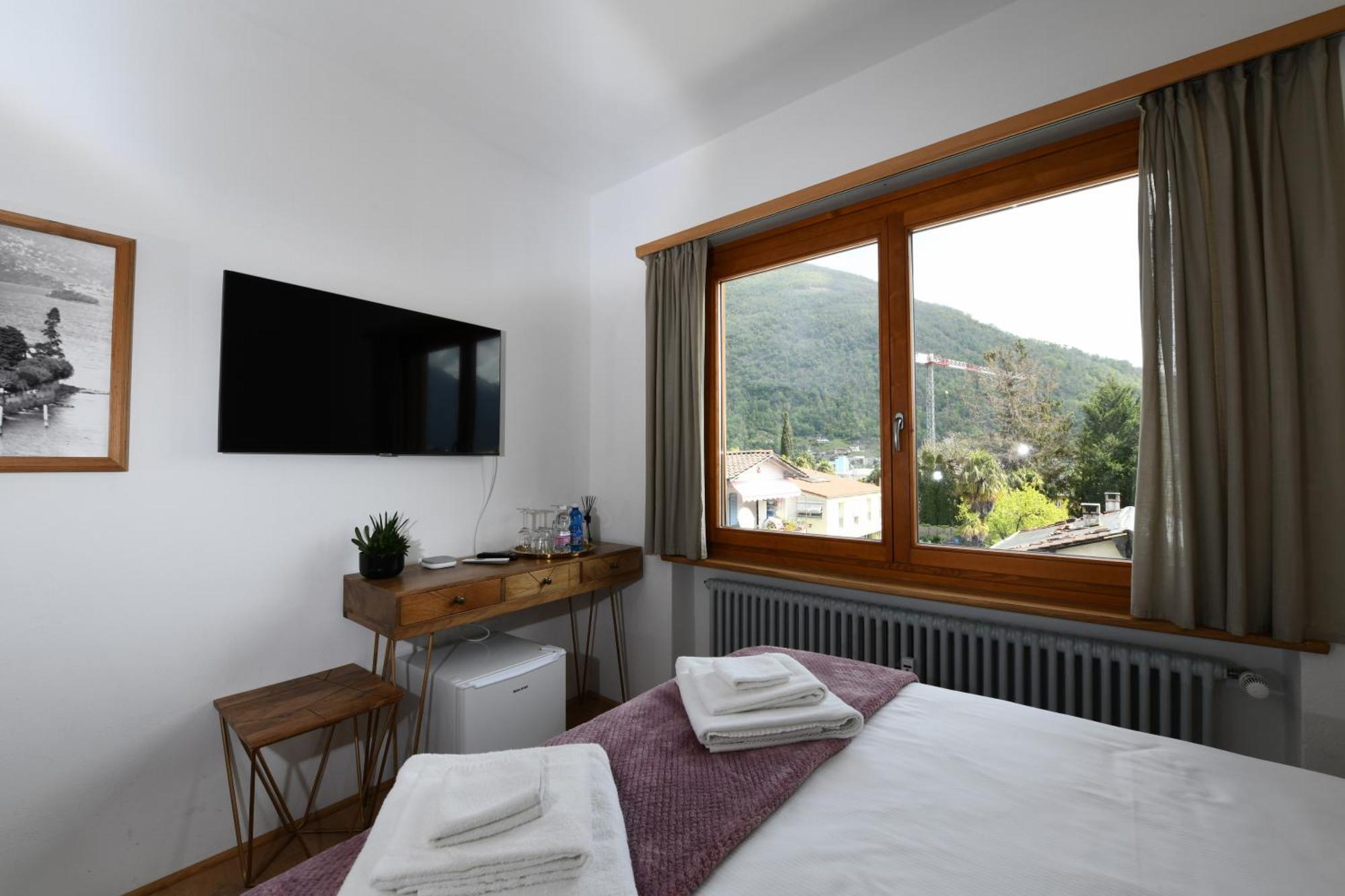 7Rooms - Self Check-In 24H Free Parking Losone Exterior foto