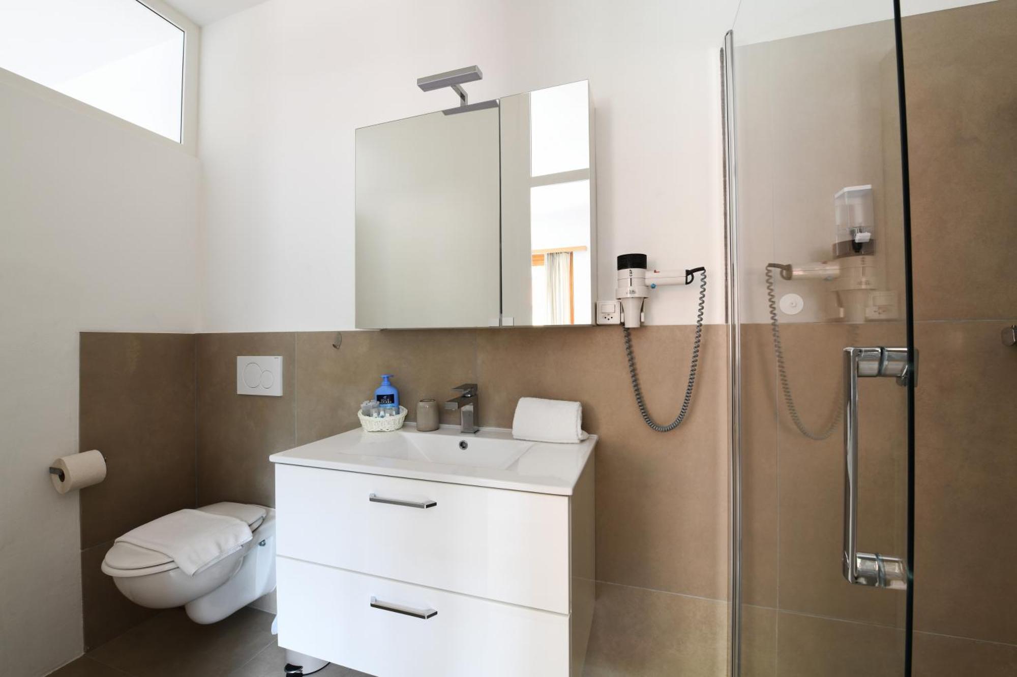 7Rooms - Self Check-In 24H Free Parking Losone Exterior foto