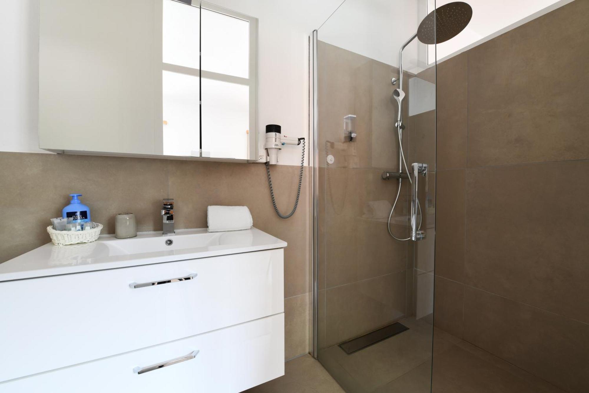 7Rooms - Self Check-In 24H Free Parking Losone Exterior foto